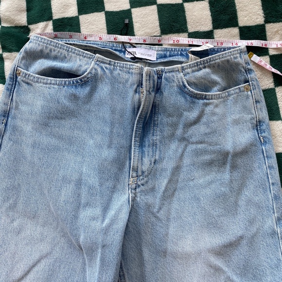 Zara mid rise flare jeans - Picture 4 of 6